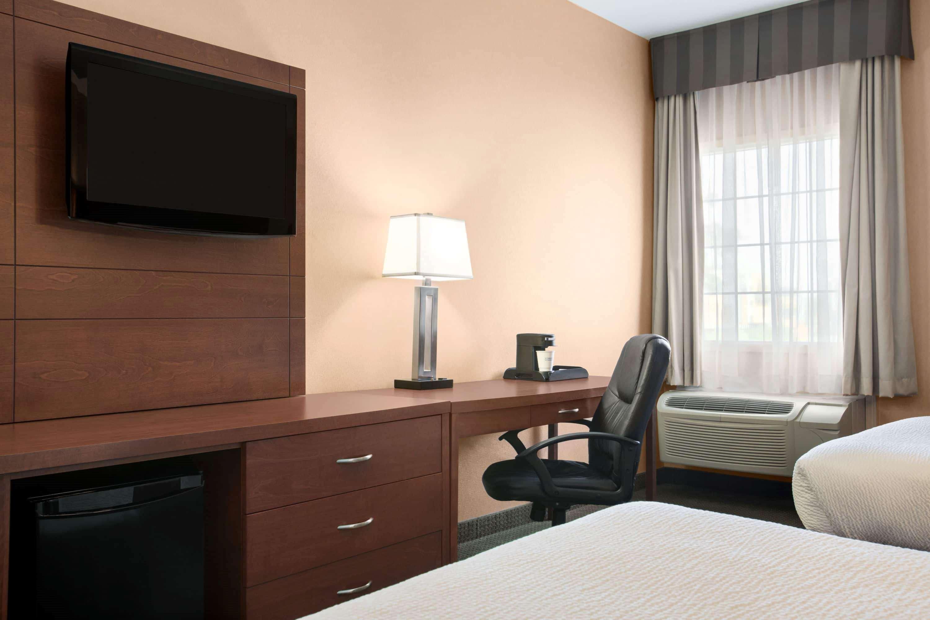 Days Inn By Wyndham Guelph Buitenkant foto