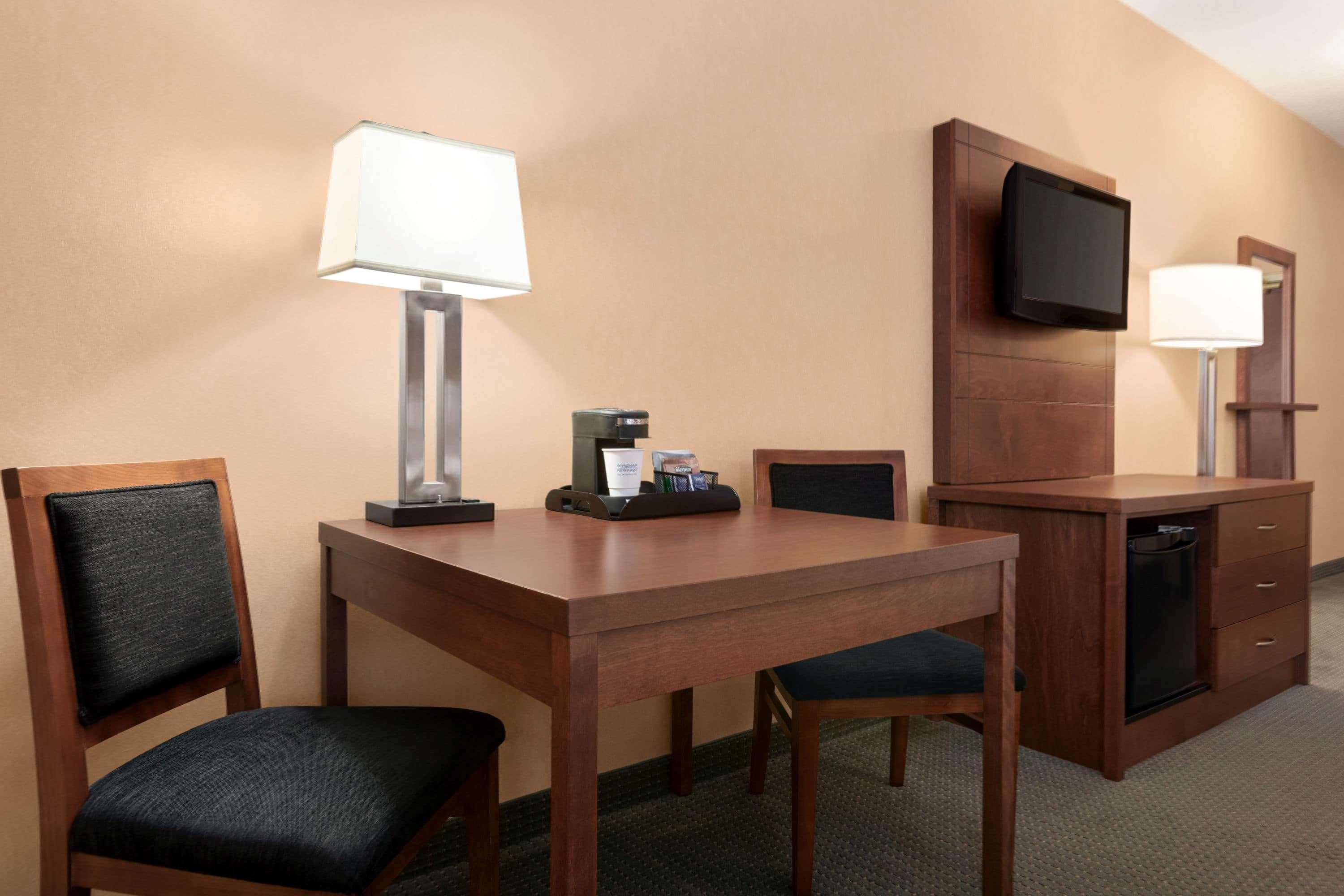 Days Inn By Wyndham Guelph Buitenkant foto