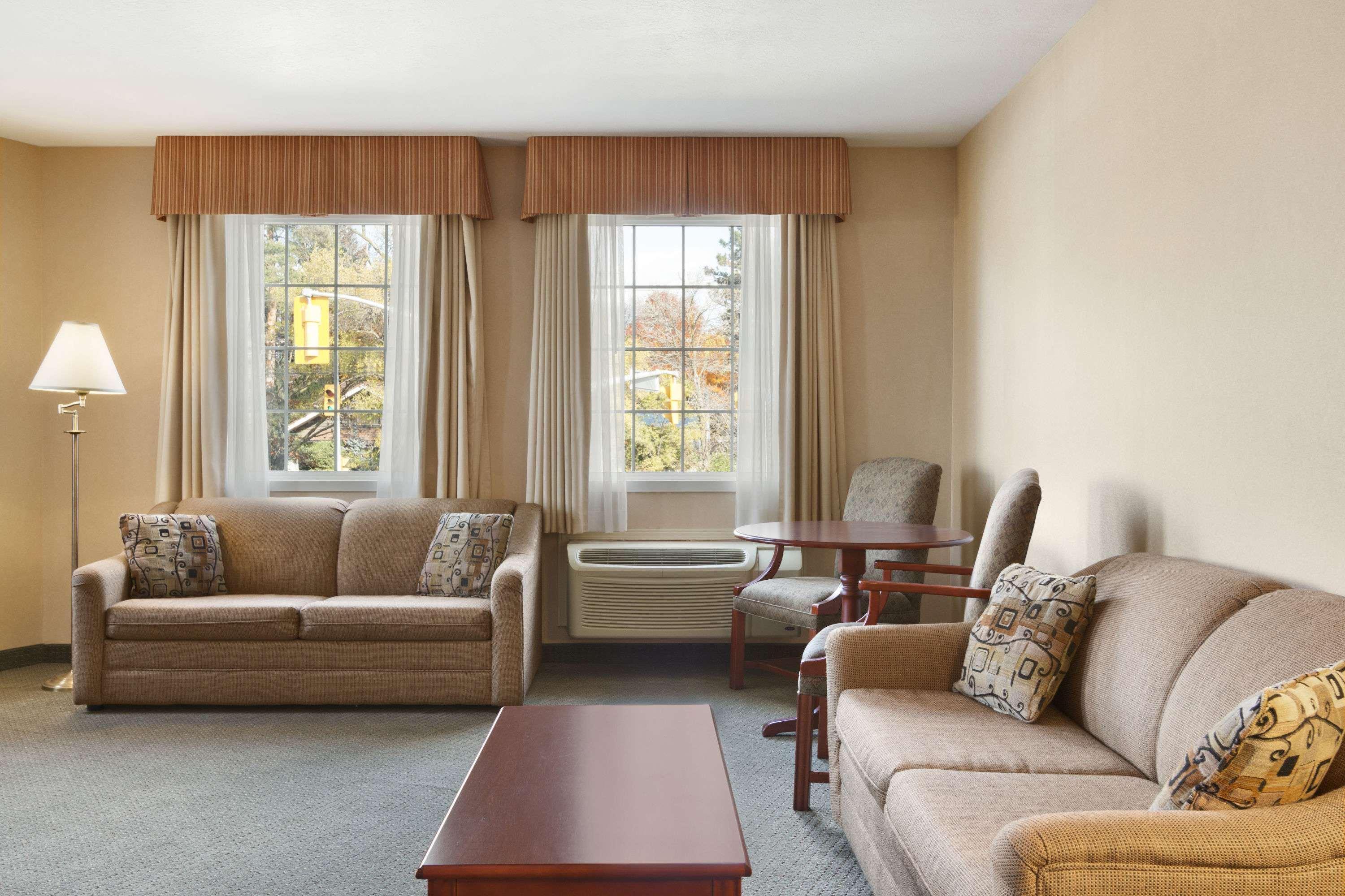 Days Inn By Wyndham Guelph Buitenkant foto
