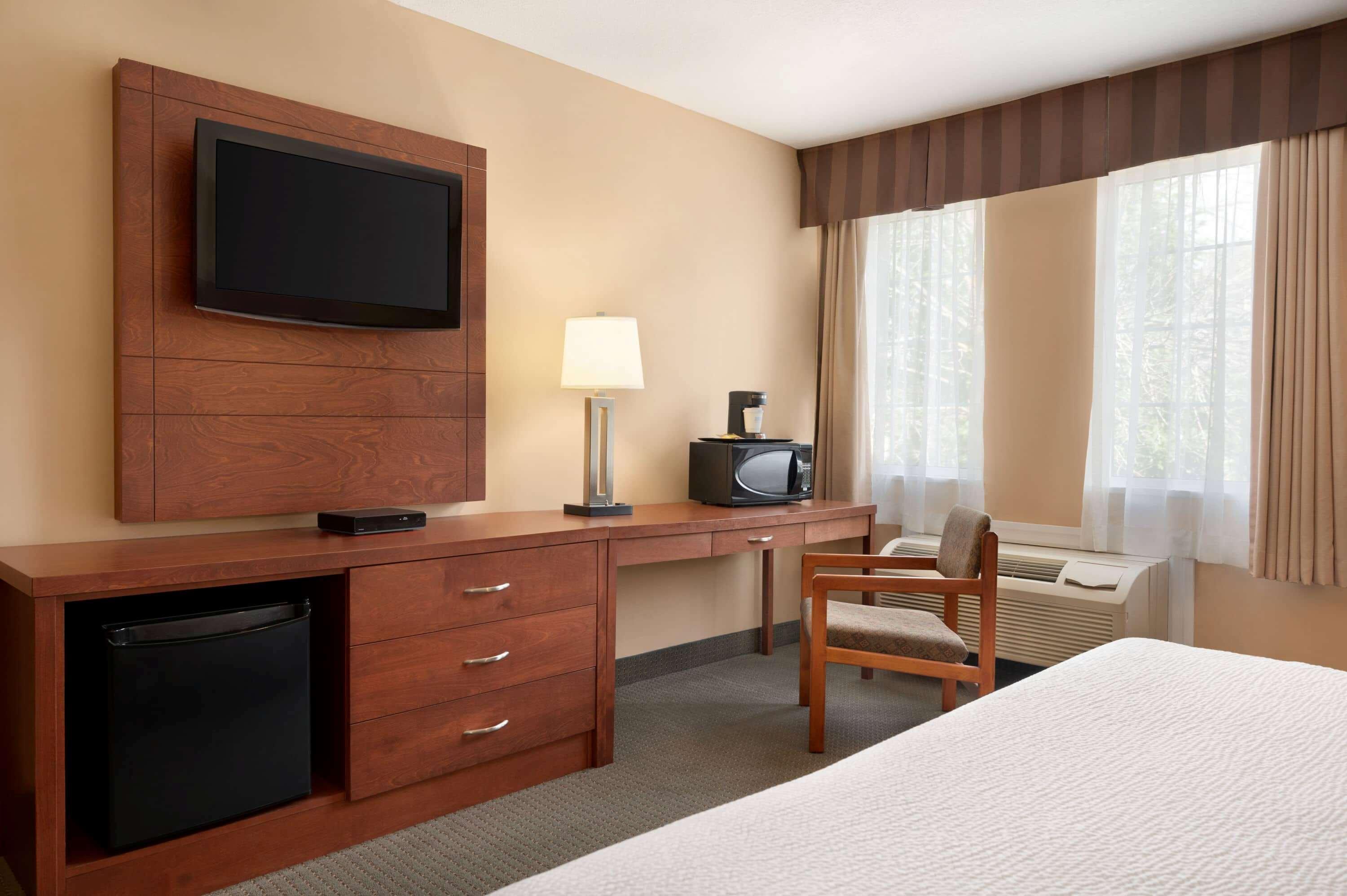 Days Inn By Wyndham Guelph Buitenkant foto