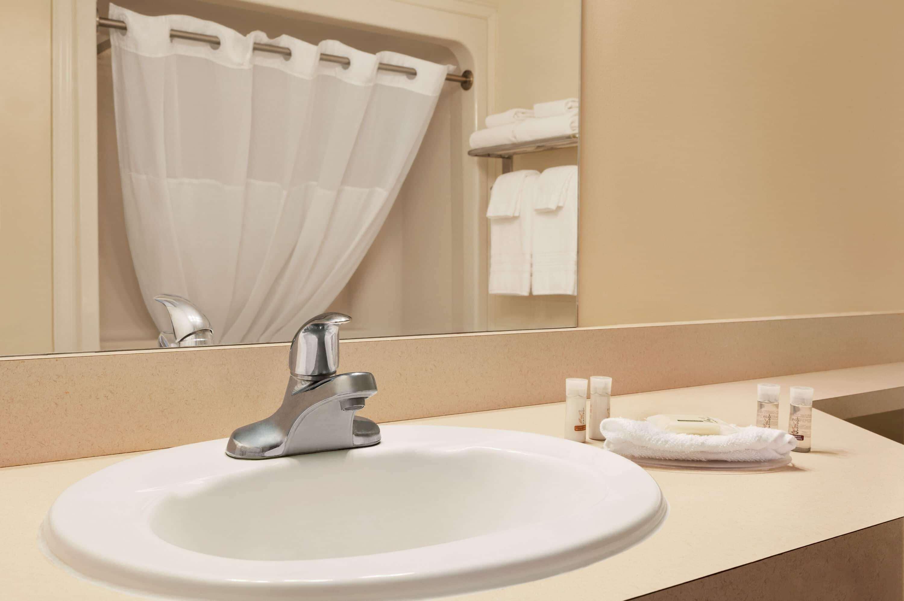 Days Inn By Wyndham Guelph Buitenkant foto