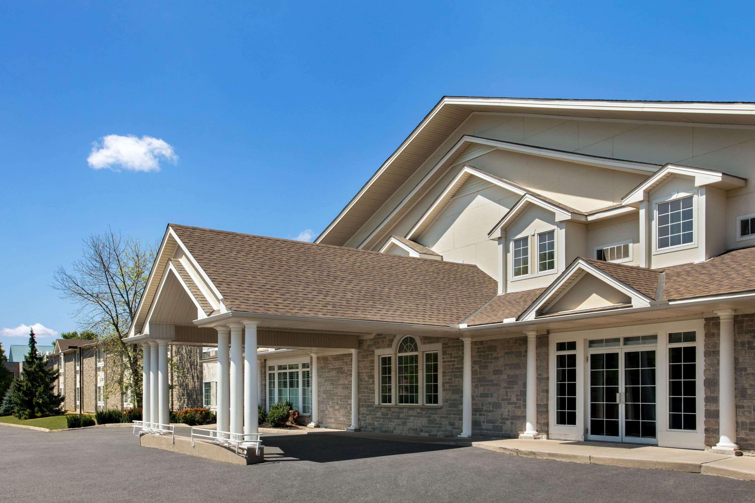 Days Inn By Wyndham Guelph Buitenkant foto